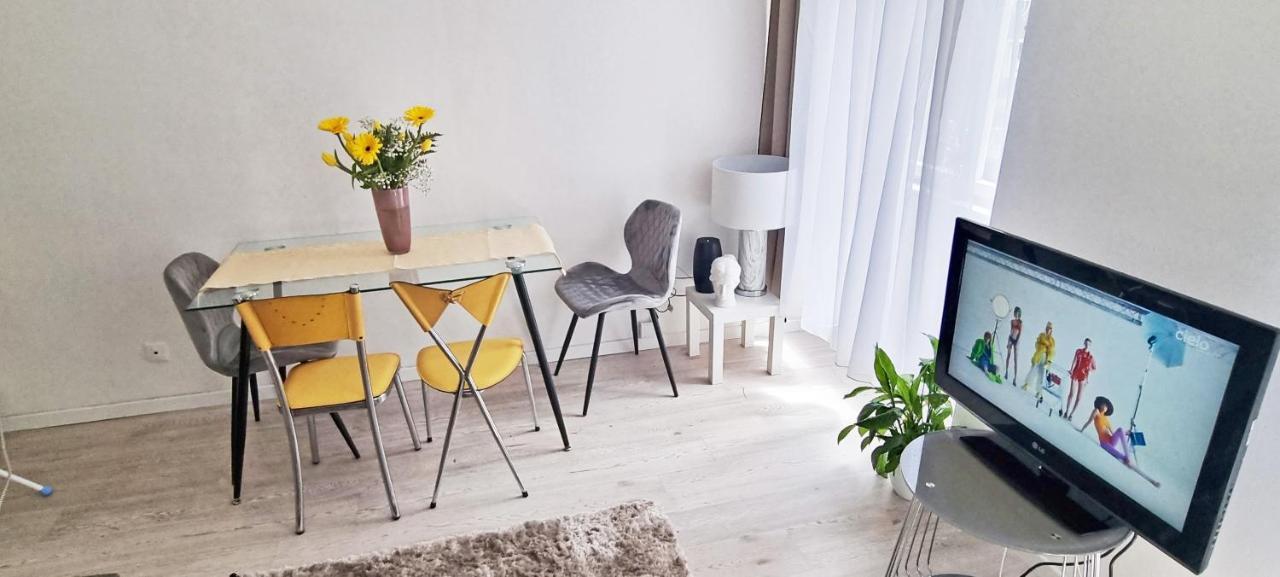 Casa Bianca - 2 Bedroom Design Apartment 트리에스테 외부 사진